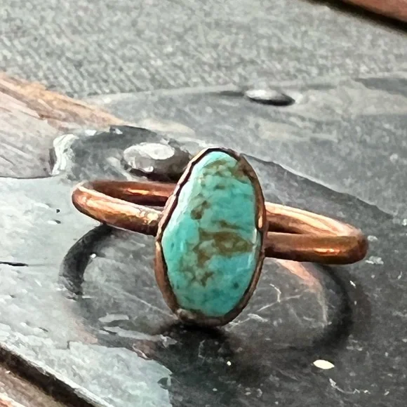 Turquoise copper ring Size 6 - Picture 4 of 9